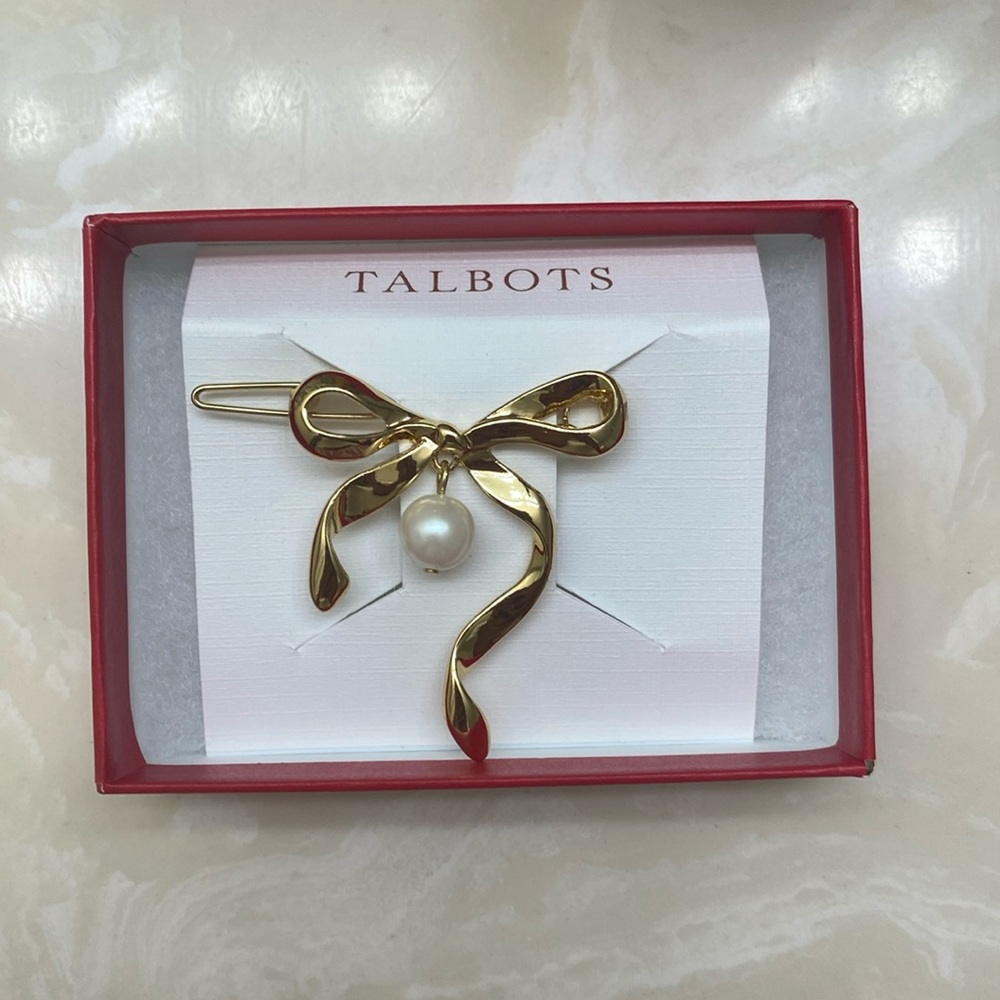 Talbots Bow Gold Hair Clip with a Pearl